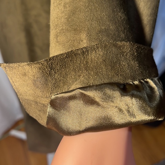 suede coat, sophisticated dark olive green color - EUC - Picture 12 of 14